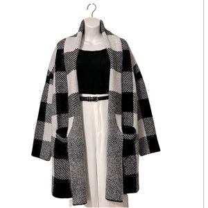 RD Style Large Buffalo Checkered Plaid Black White Knee Length Cardigan Sweater